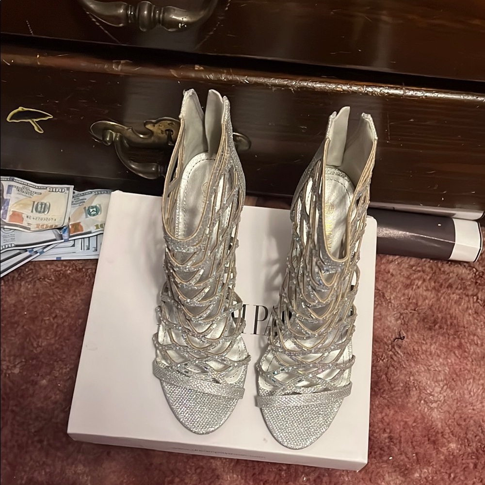 Dream Pairs Silver  Heels